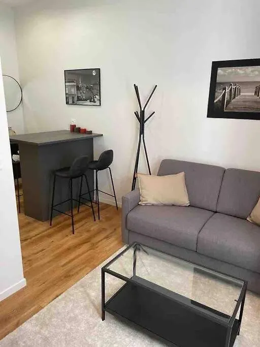 Brand New Flat Eiffel Tower Apartament Paryż